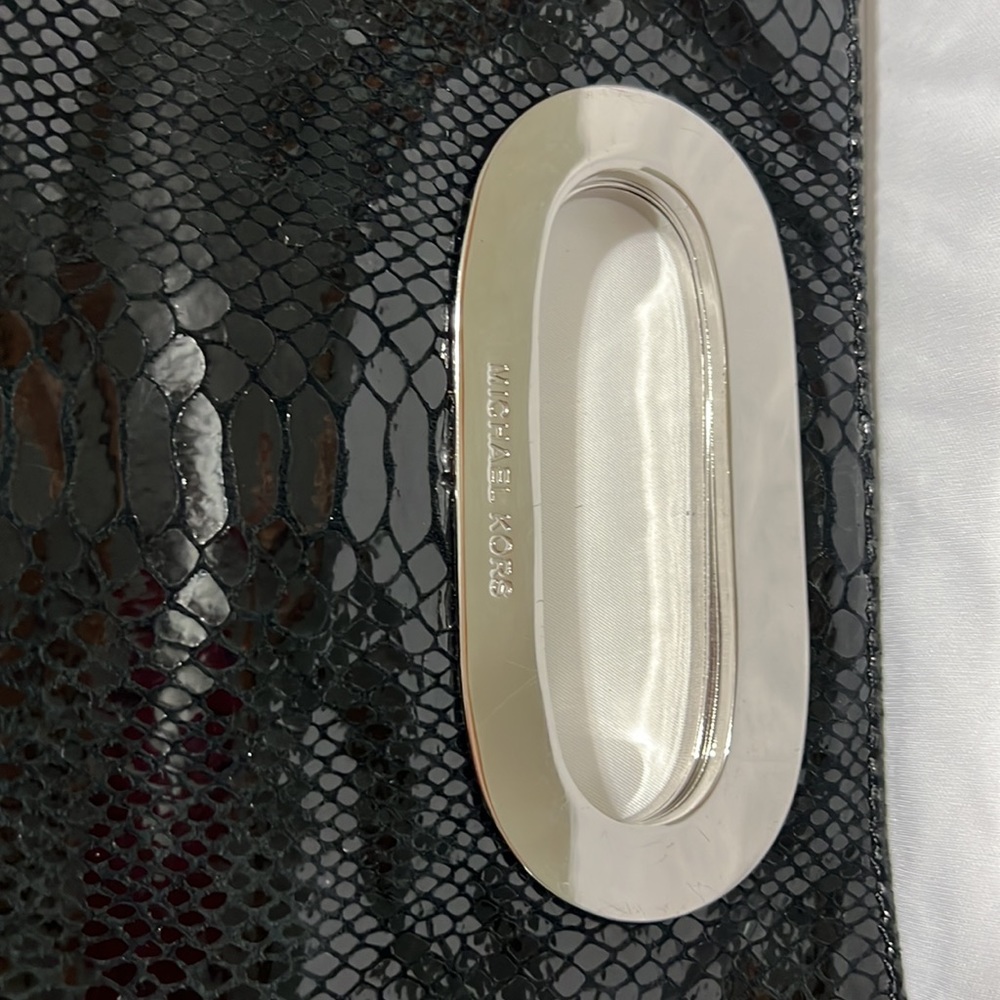 Michael Kors black patent leather clutch - Picture 2 of 9